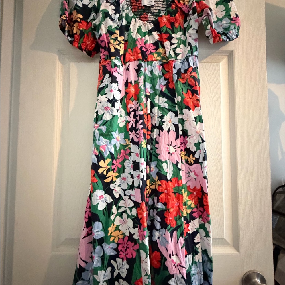 Old Navy Floral Maxi Dress in Green, Pink & Red